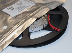 Banda flexibila cu 60 leduri cu iluminare in cant